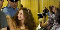 ロシアの裁判所　パンク歌手の刑の執行延期に「NO」