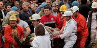 5月13日トルコの炭鉱爆発事故で多数の死傷者が出た。(C)Ahmet Sik/Getty Images