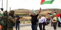 パレスチナ旗の規制 パレスチナ人への新たな抑圧