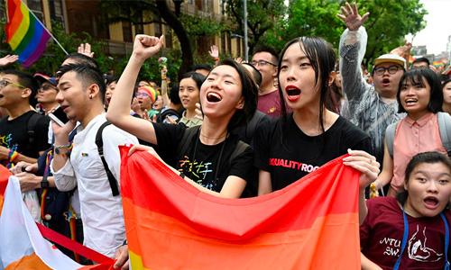アジア初の同性婚　20年の道のり
