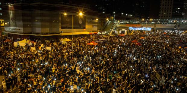 Pro-democracy protesters in central Hong Kong on Tuesday night.(C) Chris McGrath/Getty