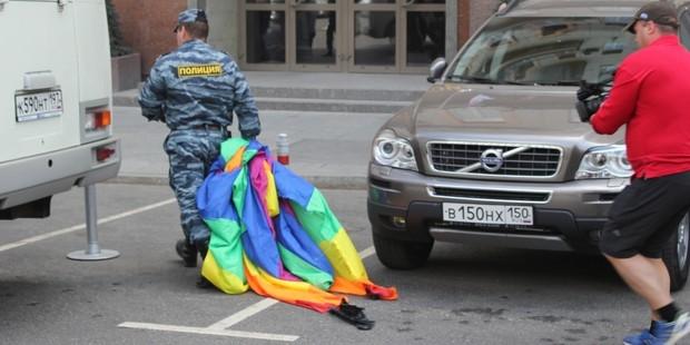 Moscow police detained dozens of people during an attempted Pride event outside the mayor's office